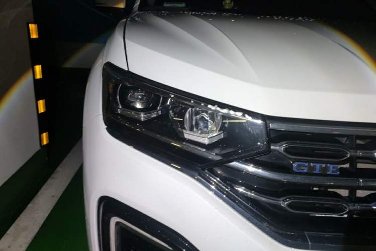 Used Volkswagen Tayron GTE Plug-in Hybrid 2020 1.4T Luxury Model Right Front Headlight