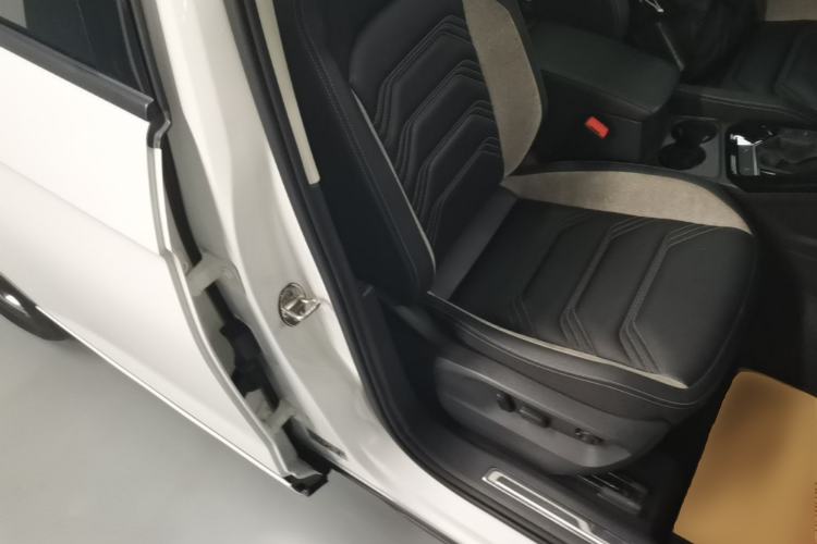 Used Volkswagen Tayron GTE Plug-in Hybrid 2020 1.4T Luxury Model Right Front Seat