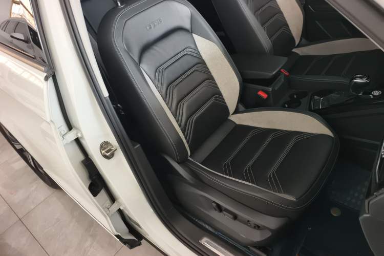 Used Volkswagen Tayron GTE Plug-in Hybrid 2020 1.4T Luxury Model Right Front Seat
