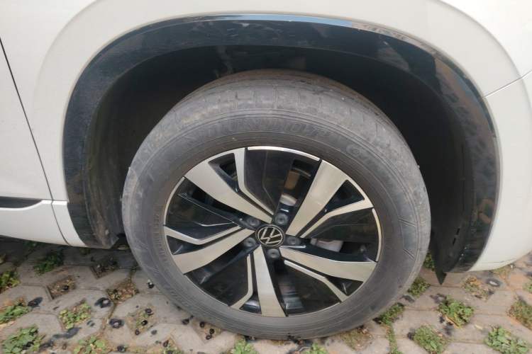 Used Volkswagen Tayron GTE Plug-in Hybrid 2020 1.4T Luxury Model Right Front Wheel Hub