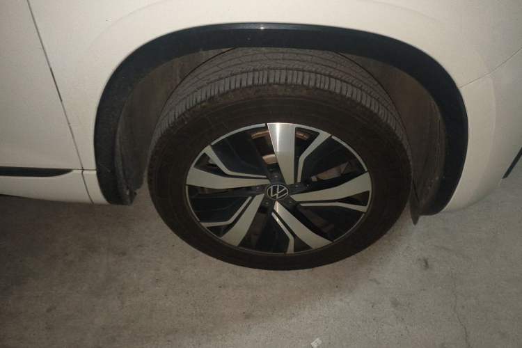 Used Volkswagen Tayron GTE Plug-in Hybrid 2020 1.4T Luxury Model Right Front Wheel Hub