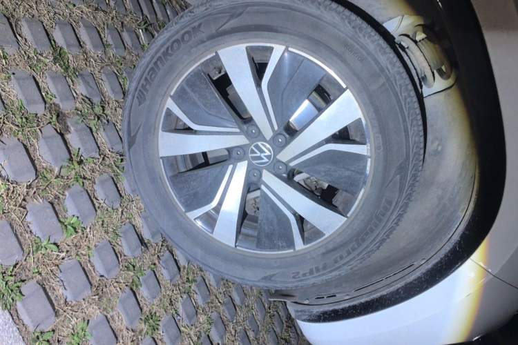 Used Volkswagen Tayron GTE Plug-in Hybrid 2020 1.4T Luxury Model Right Front Wheel Hub