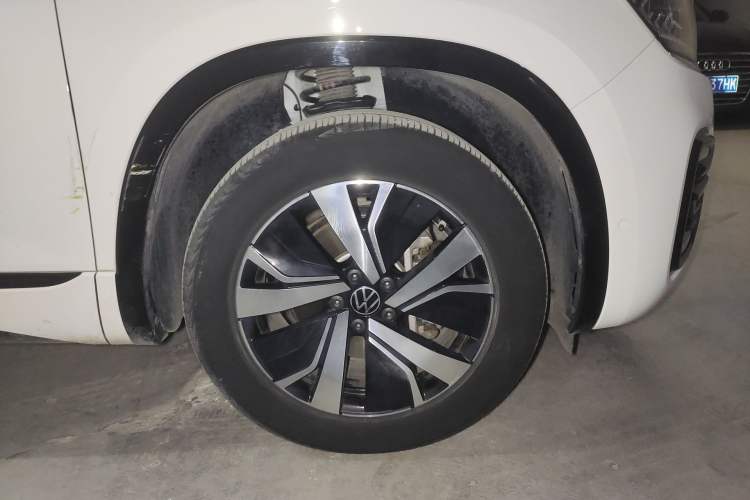 Used Volkswagen Tayron GTE Plug-in Hybrid 2020 1.4T Luxury Model Right Front Wheel Hub