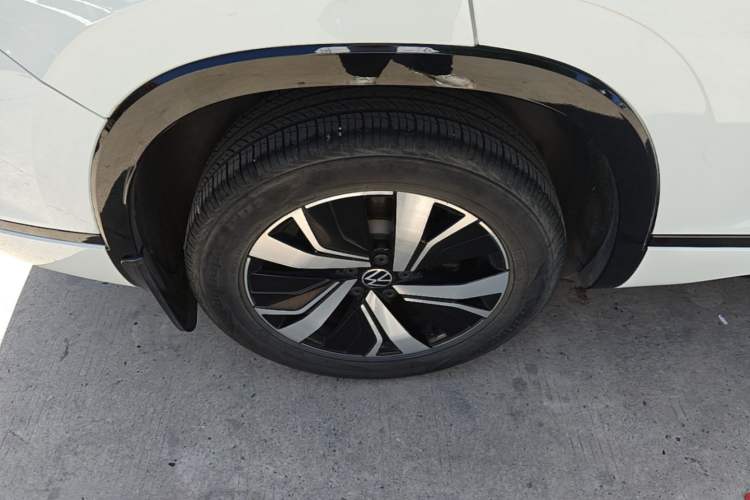 Used Volkswagen Tayron GTE Plug-in Hybrid 2020 1.4T Luxury Model Right Rear Wheel Hub