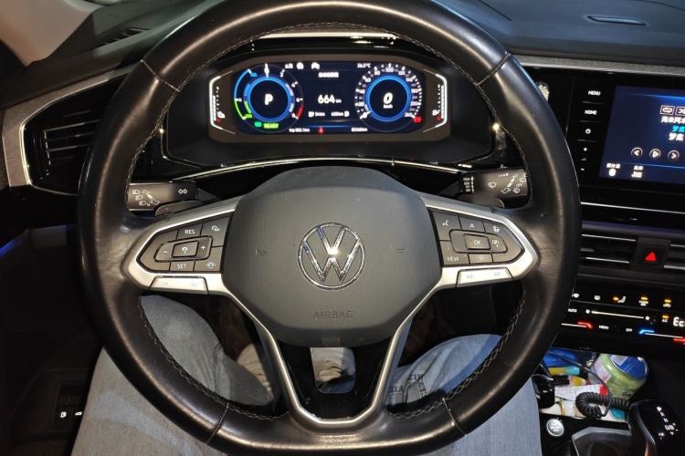 Used Volkswagen Tayron GTE Plug-in Hybrid 2020 1.4T Luxury Model Steering Wheel