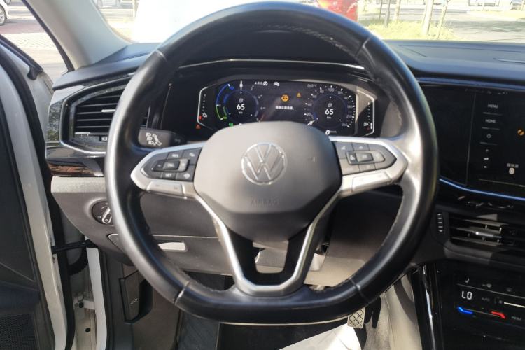 Used Volkswagen Tayron GTE Plug-in Hybrid 2020 1.4T Luxury Model Steering Wheel
