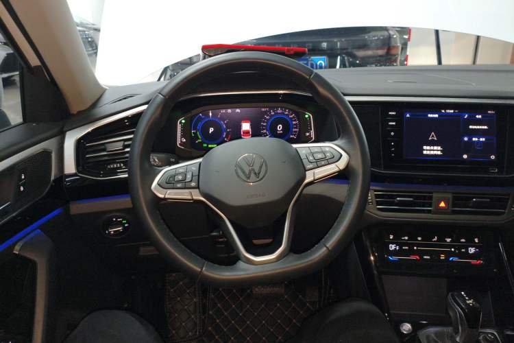 Used Volkswagen Tayron GTE Plug-in Hybrid 2020 1.4T Luxury Model Steering Wheel