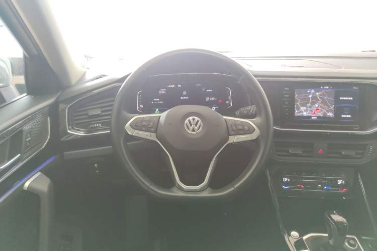 Used Volkswagen Tayron GTE Plug-in Hybrid 2020 1.4T Luxury Model Steering Wheel