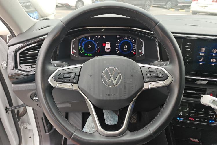 Used Volkswagen Tayron GTE Plug-in Hybrid 2020 1.4T Luxury Model Steering Wheel