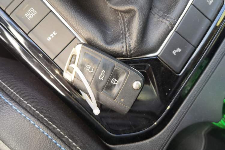 Used Volkswagen Tayron GTE Plug-in Hybrid 2020 1.4T Luxury Model Vehicle Key
