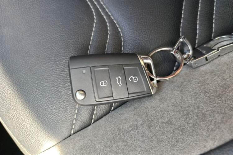 Used Volkswagen Tayron GTE Plug-in Hybrid 2020 1.4T Luxury Model Vehicle Key