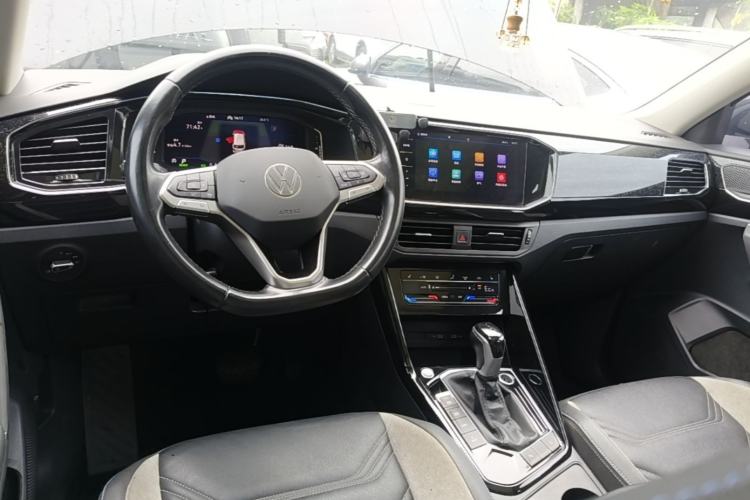 Used Volkswagen Tayron GTE Plug-in Hybrid 2022 1.4T Luxury Edition Center Console