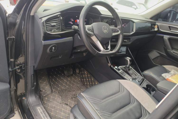Used Volkswagen Tayron GTE Plug-in Hybrid 2022 1.4T Luxury Edition Center Console