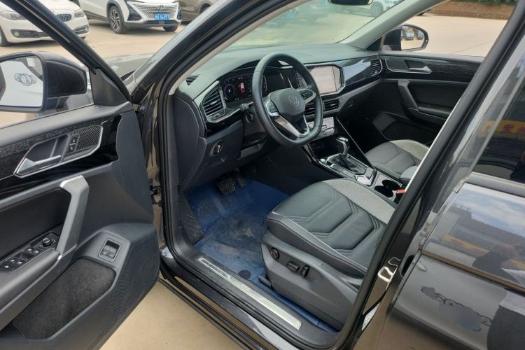 Used Volkswagen Tayron GTE Plug-in Hybrid 2022 1.4T Luxury Edition Driver Seat