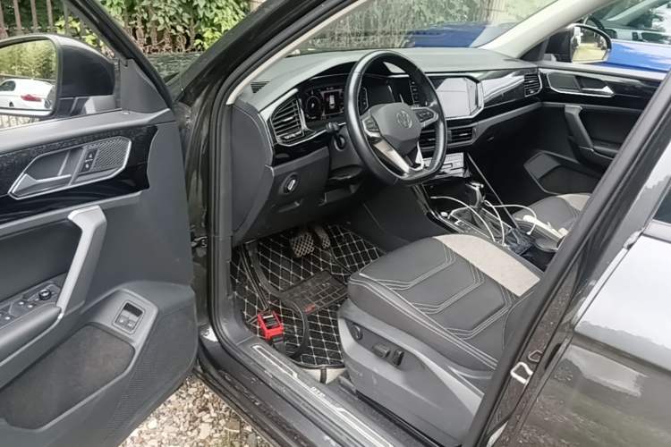 Used Volkswagen Tayron GTE Plug-in Hybrid 2022 1.4T Luxury Edition Driver Seat