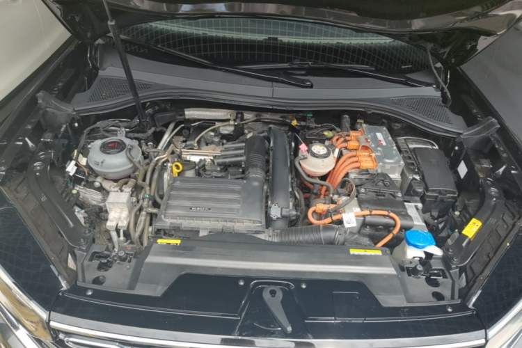 Used Volkswagen Tayron GTE Plug-in Hybrid 2022 1.4T Luxury Model Engine Bay