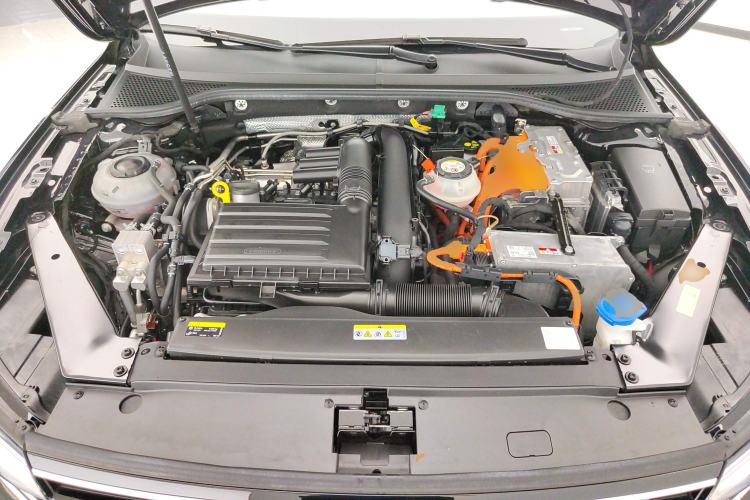 Used Volkswagen Tayron GTE Plug-in Hybrid 2022 1.4T Luxury Edition Engine Bay