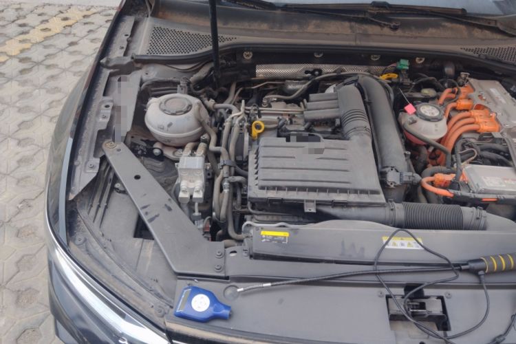 Used Volkswagen Tayron GTE Plug-in Hybrid 2022 1.4T Luxury Edition Engine Bay Right