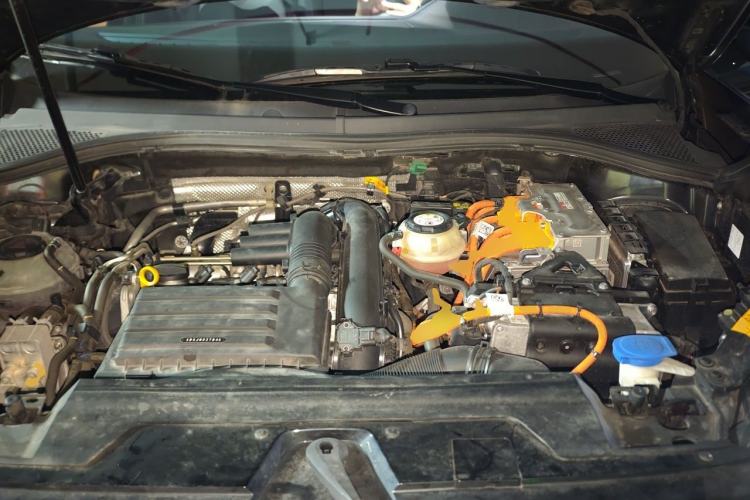 Used Volkswagen Tayron GTE Plug-in Hybrid 2022 1.4T Luxury Model Engine Bay
