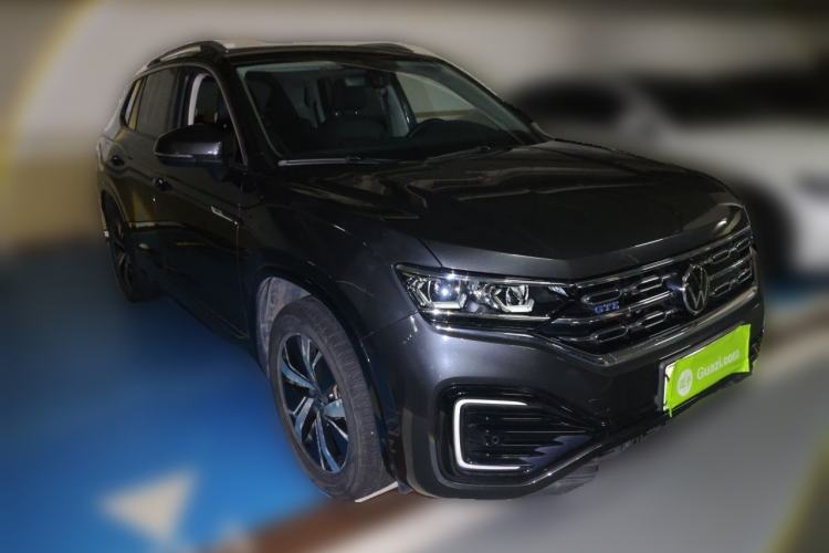 Used Volkswagen Tayron GTE Plug-in Hybrid 2022 1.4T Luxury Edition Front Right 45 Deg