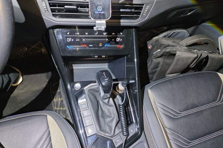 Used Volkswagen Tayron GTE Plug-in Hybrid 2022 1.4T Luxury Edition Gear Lever