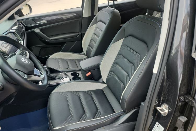 Used Volkswagen Tayron GTE Plug-in Hybrid 2022 1.4T Luxury Edition Left Front Seat