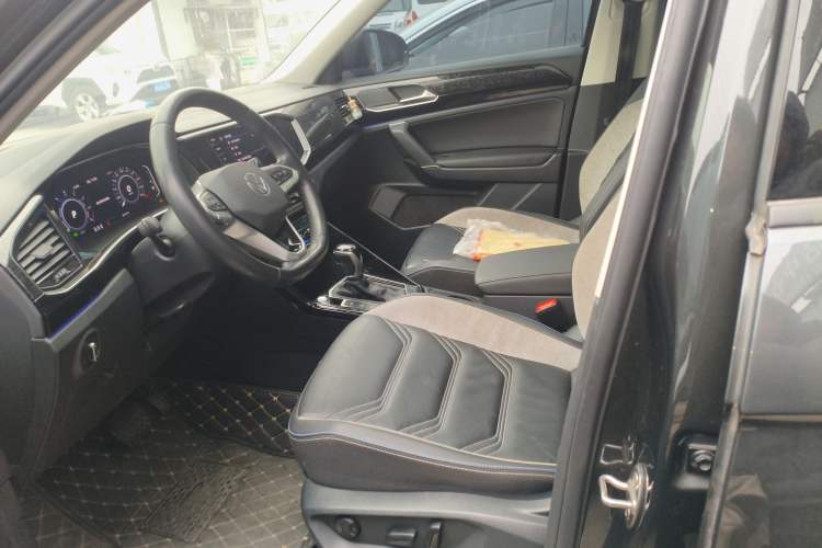 Used Volkswagen Tayron GTE Plug-in Hybrid 2022 1.4T Luxury Edition Left Front Seat