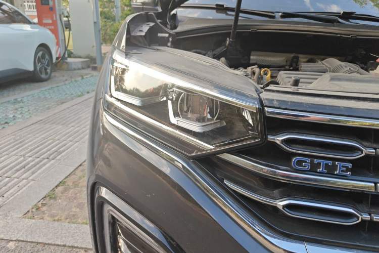 Used Volkswagen Tayron GTE Plug-in Hybrid 2022 1.4T Luxury Edition Right Front Headlight