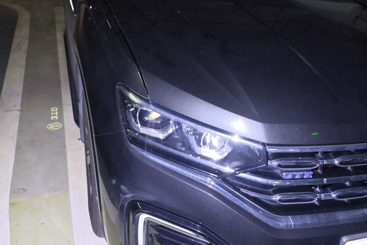 Used Volkswagen Tayron GTE Plug-in Hybrid 2022 1.4T Luxury Model Right Front Headlight