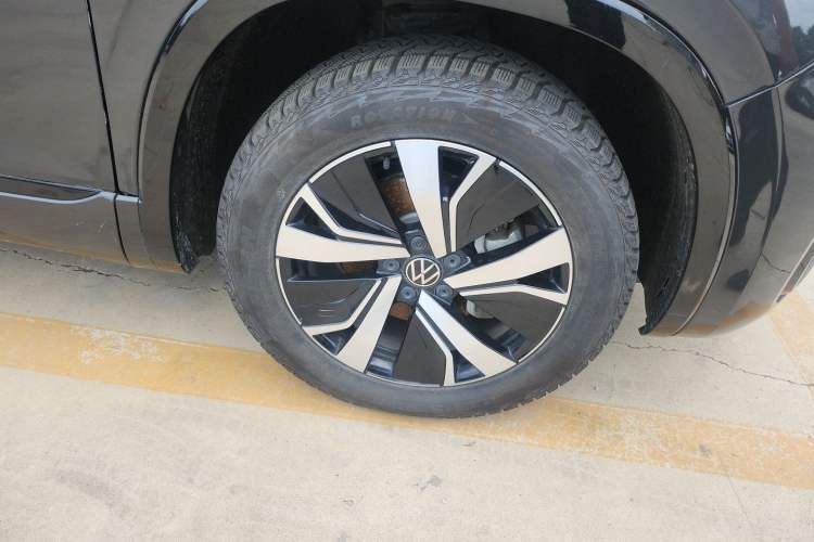 Used Volkswagen Tayron GTE Plug-in Hybrid 2022 1.4T Luxury Edition Right Front Wheel Hub