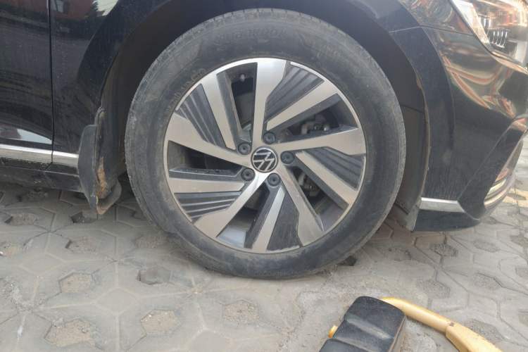 Used Volkswagen Tayron GTE Plug-in Hybrid 2022 1.4T Luxury Edition Right Front Wheel Hub