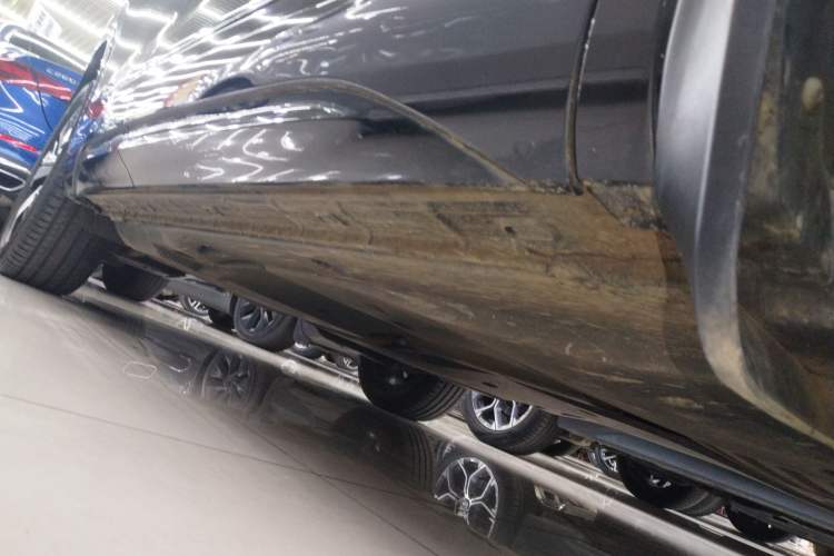 Used Volkswagen Tayron GTE Plug-in Hybrid 2022 1.4T Luxury Edition Right Side Sill