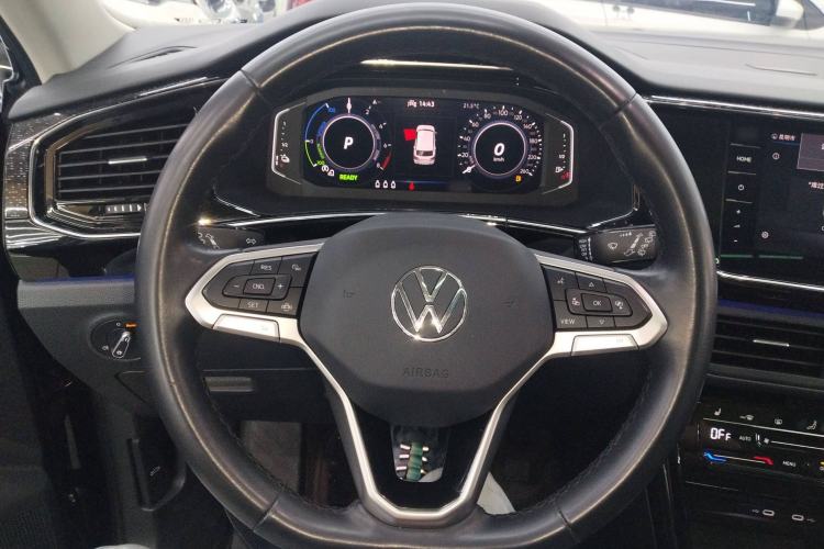 Used Volkswagen Tayron GTE Plug-in Hybrid 2022 1.4T Luxury Edition Steering Wheel