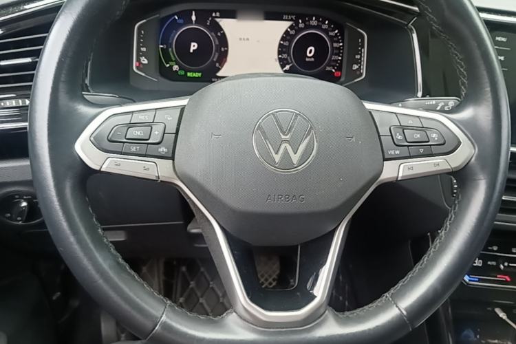 Used Volkswagen Tayron GTE Plug-in Hybrid 2022 1.4T Luxury Edition Steering Wheel
