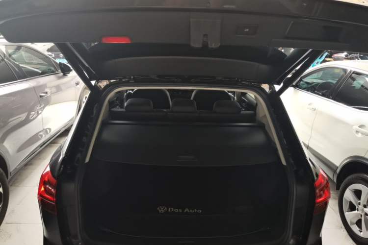 Used Volkswagen Tayron GTE Plug-in Hybrid 2022 1.4T Luxury Model Trunk