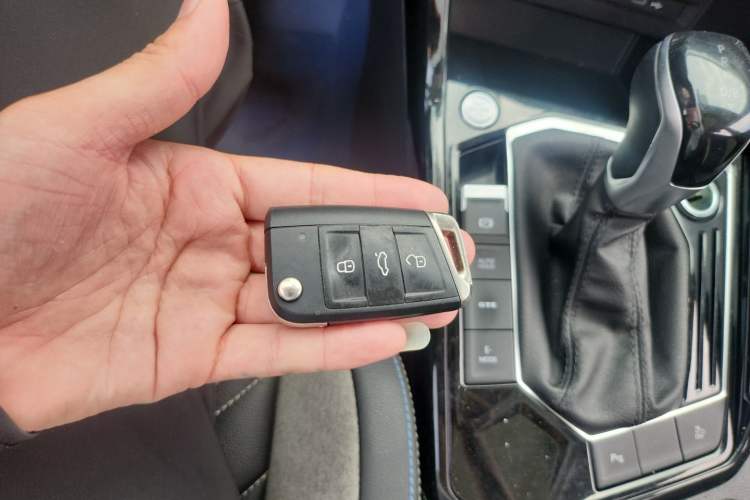 Used Volkswagen Tayron GTE Plug-in Hybrid 2022 1.4T Luxury Edition Vehicle Key