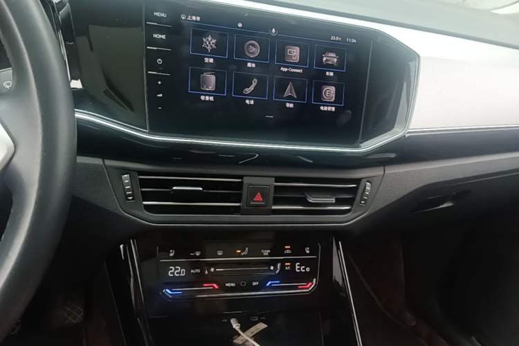 Used Volkswagen Tayron GTE Plug-in Hybrid 2022 1.4T Luxury Model Audio And AC Panel