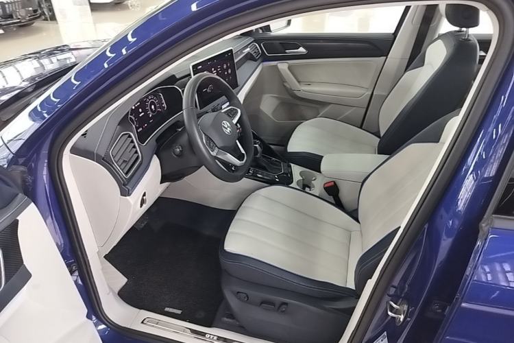 Used Volkswagen Tayron GTE Plug-in Hybrid 2022 1.4T Luxury Edition Driver Seat