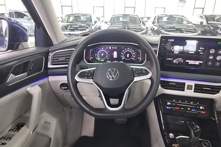 Used Volkswagen Tayron GTE Plug-in Hybrid 2022 1.4T Luxury Edition Steering Wheel