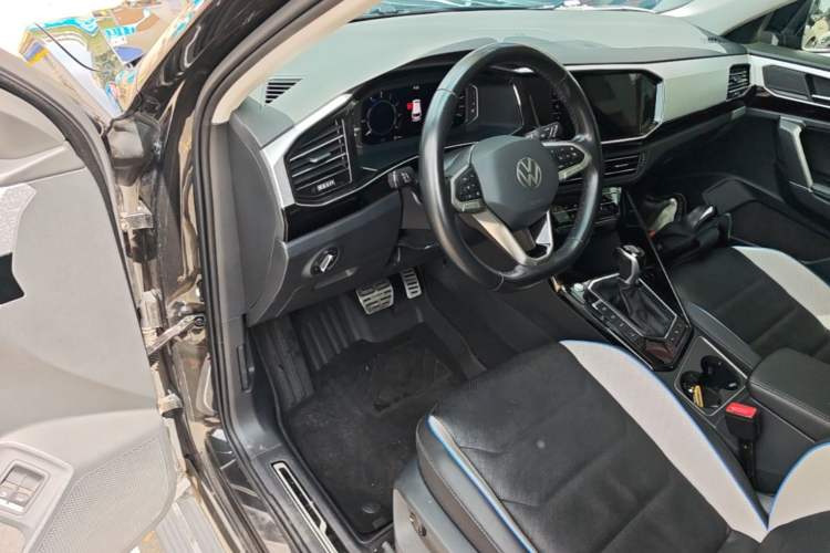 Used Volkswagen Tayron GTE Plug-in Hybrid 2022 1.4T Luxury Model Driver Seat