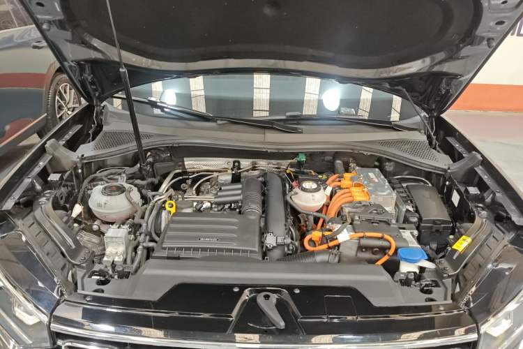 Used Volkswagen Tayron GTE Plug-in Hybrid 2022 1.4T Luxury Edition Engine Bay