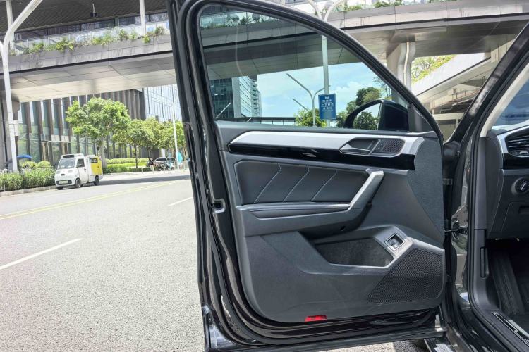 Used Volkswagen Tayron GTE Plug-in Hybrid 2022 1.4T Luxury Model Exterior 8