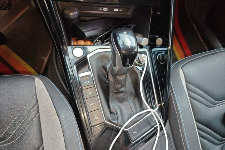 Used Volkswagen Tayron GTE Plug-in Hybrid 2022 1.4T Luxury Edition Gear Lever