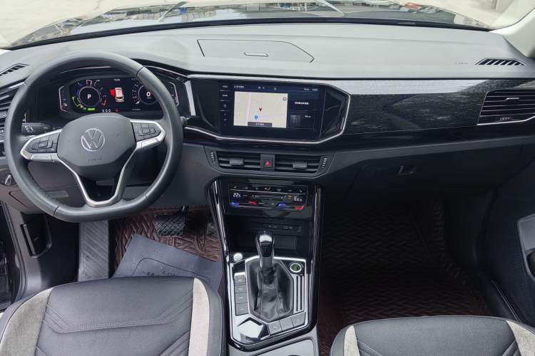 Used Volkswagen Tayron GTE Plug-in Hybrid 2022 1.4T Luxury Edition Interior 1