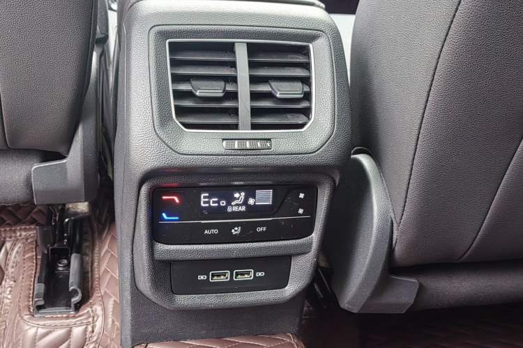 Used Volkswagen Tayron GTE Plug-in Hybrid 2022 1.4T Luxury Edition Interior 7
