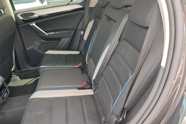 Used Volkswagen Tayron GTE Plug-in Hybrid 2022 1.4T Luxury Model Left Rear Seat