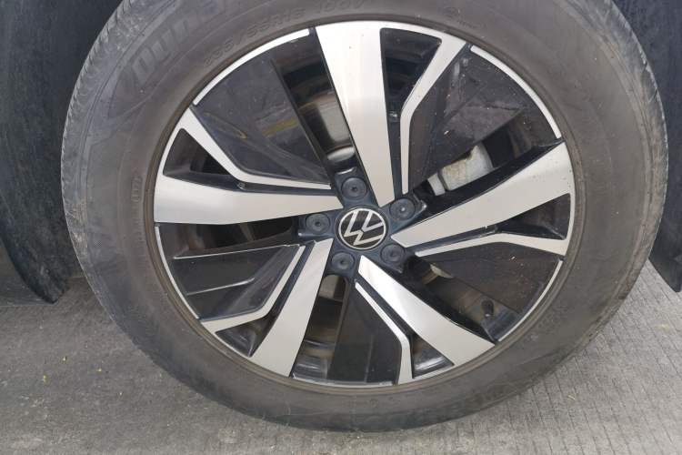 Used Volkswagen Tayron GTE Plug-in Hybrid 2022 1.4T Luxury Edition Right Front Wheel Hub