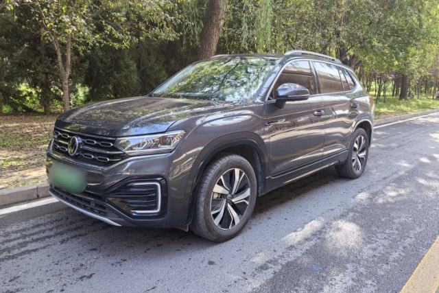 Używany Volkswagen Tayron GTE Plug-in Hybrid 2022 1.4T Luxury Edition