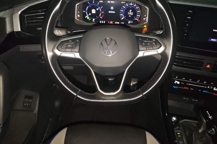 Used Volkswagen Tayron GTE Plug-in Hybrid 2022 1.4T Luxury Model Steering Wheel