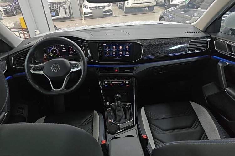 Used Volkswagen Tayron GTE Plug-in Hybrid 2022 1.4T Luxury Edition Center Console
